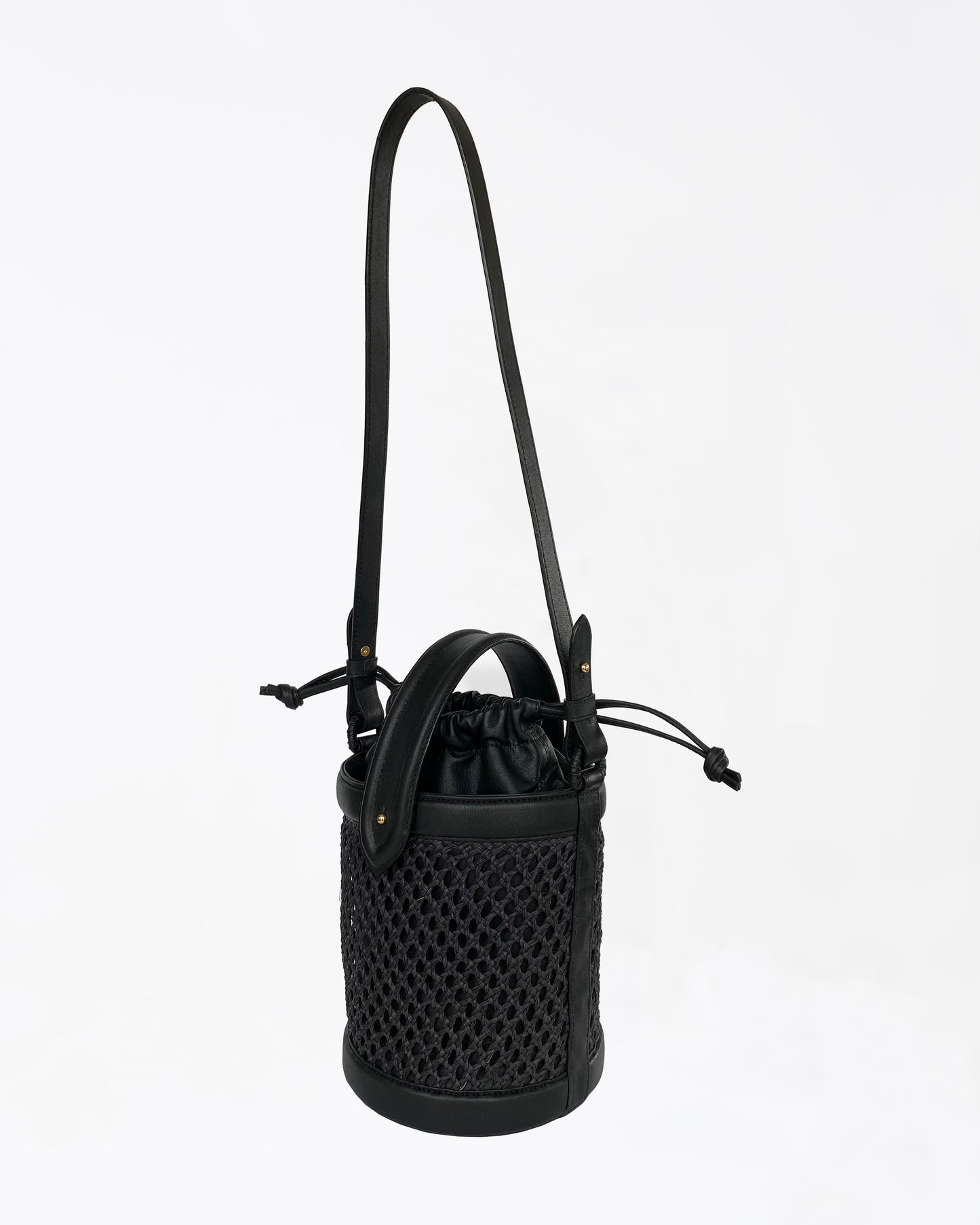 Pre-order Sandoná Bucket negro