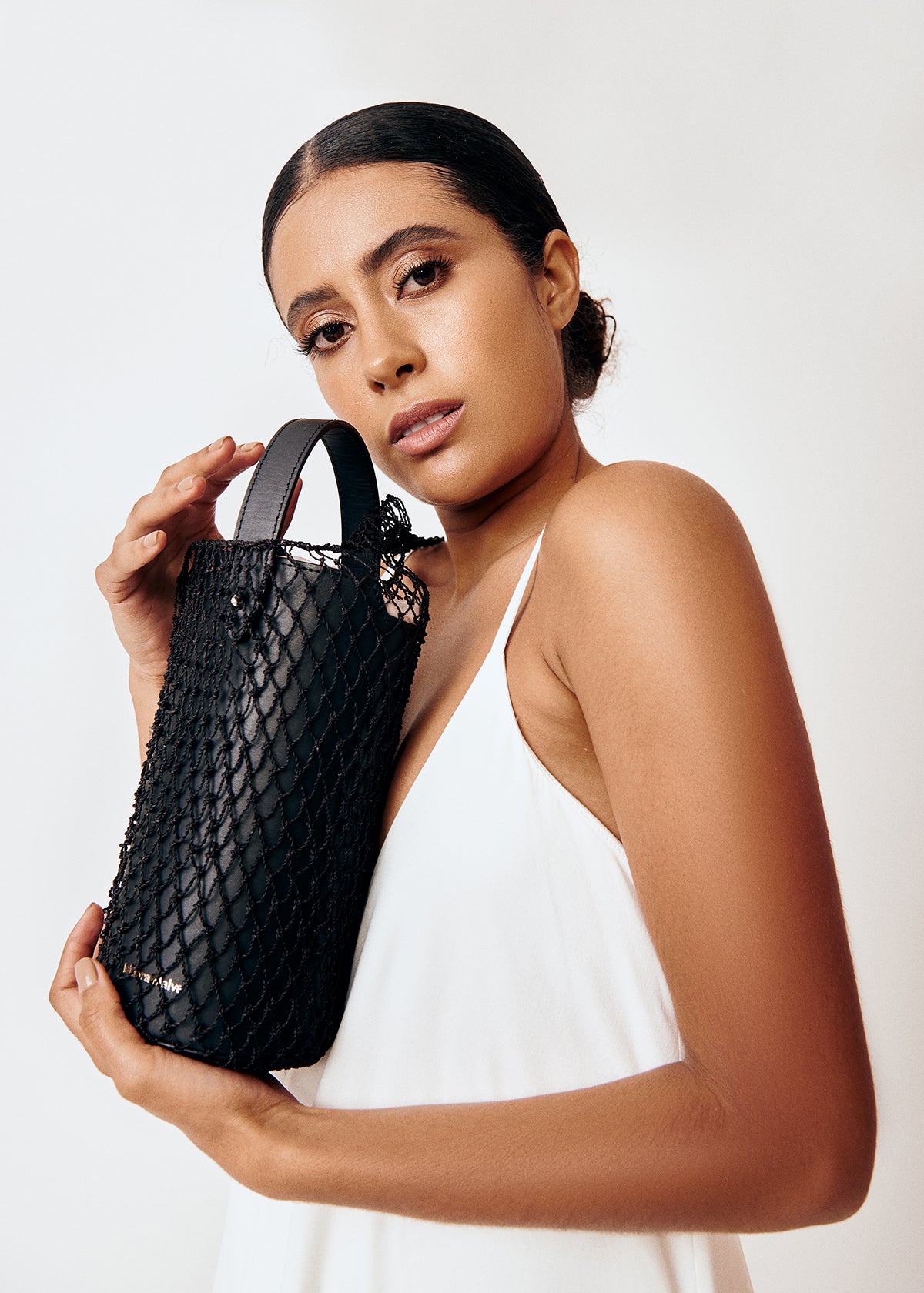 Pre-order La Montañita bucket black